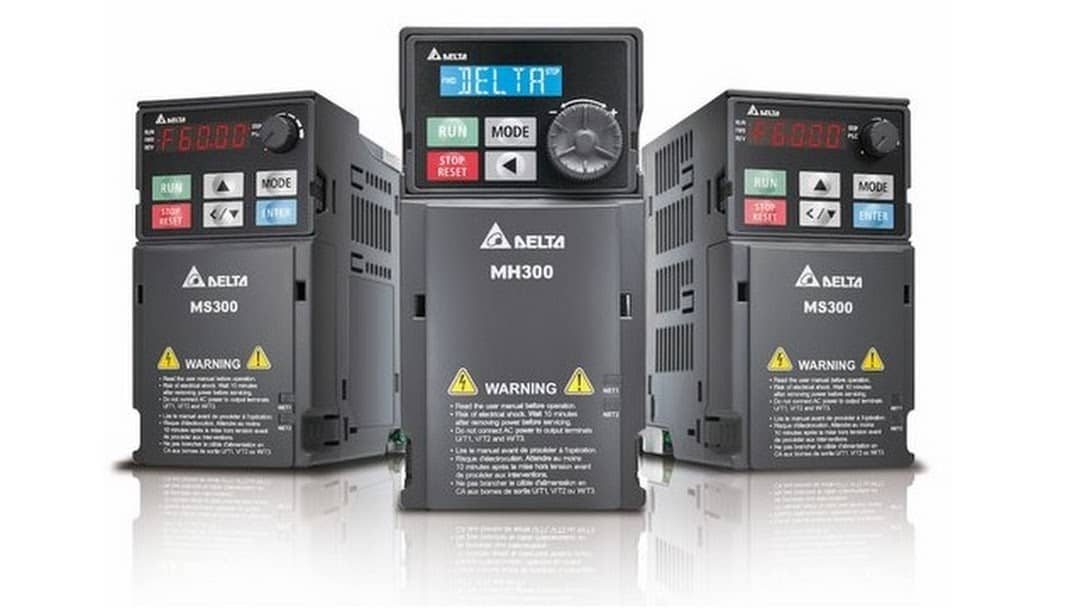 وحدة تحكم بالسرعة المتغيرة ( الإنفرتر )